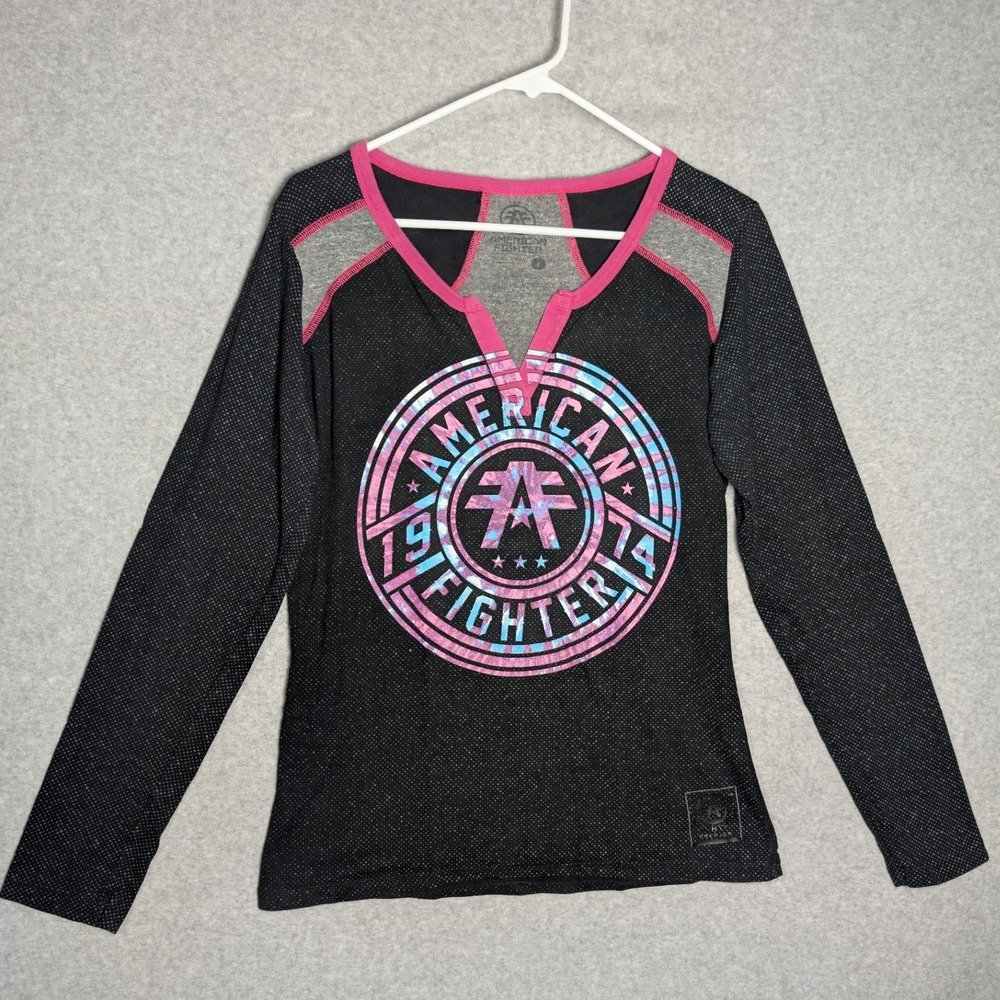 American Fighter Womens Long Sleeve Graphic Tee Black Pink Split V-Neck Large